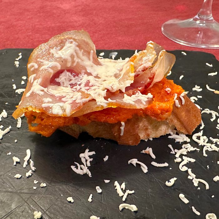 Hot Island · Syrah Gastropub Terrassa